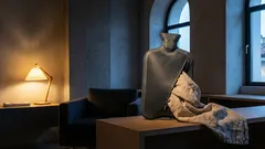 Come riutilizzare una borsa dell’acqua calda rovinata per tenere in ordine plaid e coperte